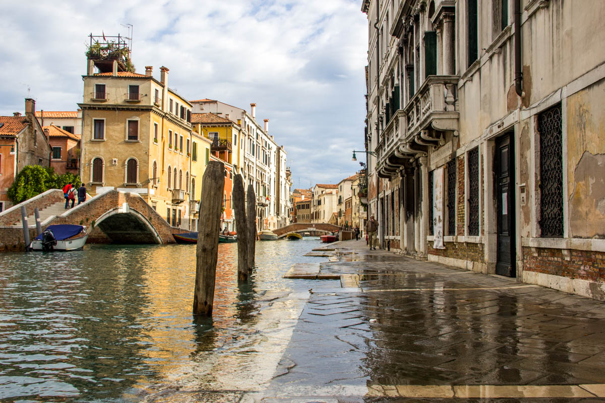 Living with water is not strange to the Venetians
